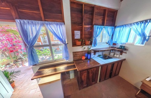 Pochomil Casa | Pochomil Beach House Private Casita 2 - Capacidad 4