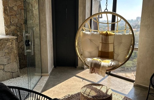 Vila Suzana Apartamento | Romantic Duplex Rooftop Jacuzzi SPA (pet friendly!)