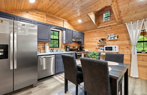 Stanton Cabina | Romantic Cabin | Dog Friendly Stay | 9 Mn to Gorge