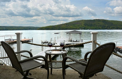 Hammondsport Casa | Disponibilidad de SEPT y OCT - Románticas vistas impresionantes de la casa del lago - Precioso muelle