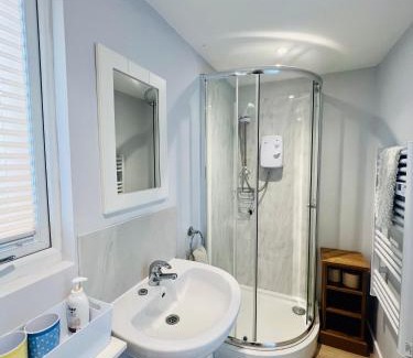 Moffat Apartamento | Romantic Cabin Retreat on 50-Acre Suffolk Farm