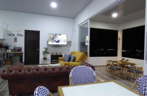 Acacias Cabina | Romantic Cabin with Jacuzzi Azulejo