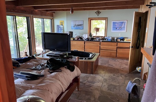 Canandaigua Cabaña | Romantic Canandaigua Lake getaway.