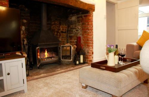 Framlingham Casa | Romantic* Castle on the Hill Cottage *Framlingham