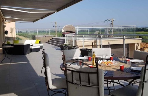 Raissac-d'Aude Cabaña | cabaña romántica, lujo en el campo, familia numerosa ideales terraza jacuzzi