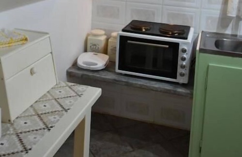 Skiathos Town Apartamento | Romantic Cottage Oasis in Skiathos