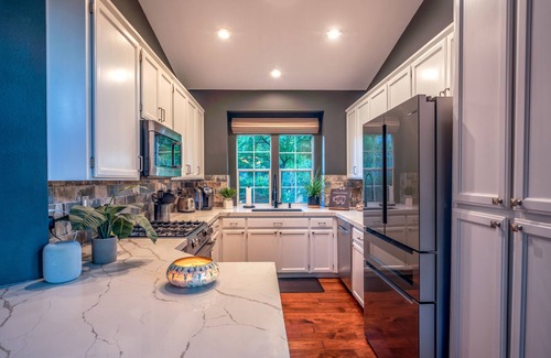 Yountville Casa | Romantic cottage with gorgeous Vineyard and Mountain Views.