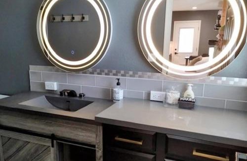 Reno Casa | Romantic Couples Retreat - Tahoe Room