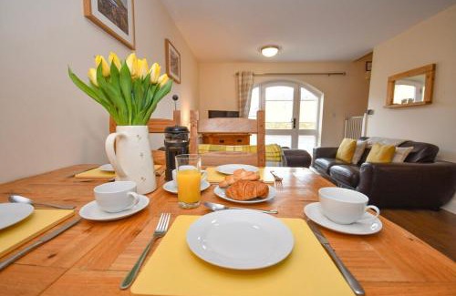 Netherton Casa | Romantic Escape and Stargazer's Hideaway nr Dark Sky, Alnwick, Kielder