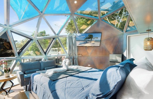 Potrero Hotel | Love Geodome with Wi-Fi, Hot-Tub, Pool, A/C in tranquil Potrero.