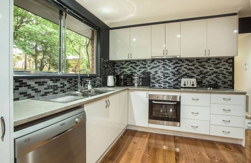 Olinda Casa | Romantic Forest Escape at The Beeches Olinda Accommodation