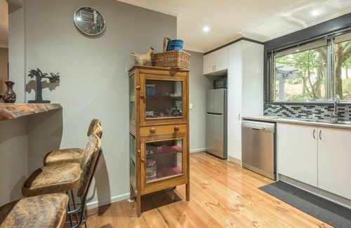Olinda Casa | Romantic Forest Escape at The Beeches Olinda Accommodation