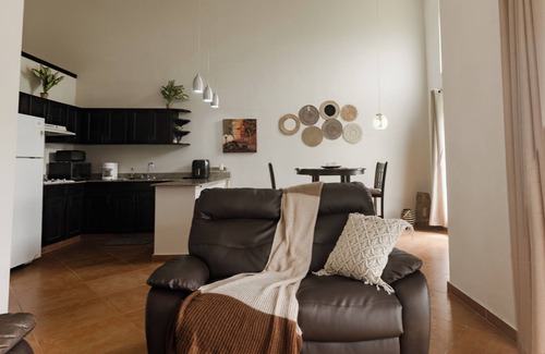 Pajonal Casa | Hermosa casa de una habitación en comunidad cerrada
