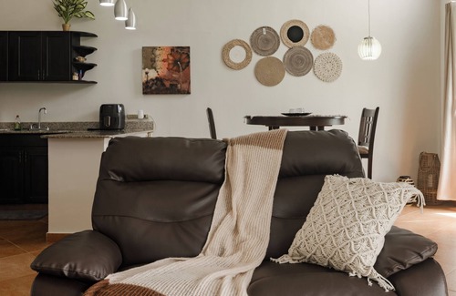 Pajonal Casa | Hermosa casa de una habitación en comunidad cerrada