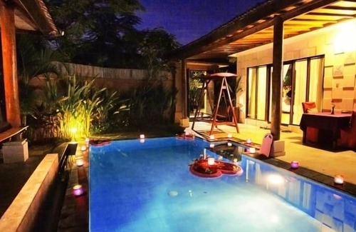 By Pass Ngurah Rai Kuta Villa | Luna de miel romántica Villa @ Kuta