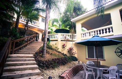 Puntas Apartamento | Romantic Honeymoon Suite in Barrio Puntas Rincon. Short walk to Sandy Beach