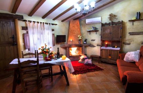 Laroya Casa | romantic house for 2 people with jacuzzi