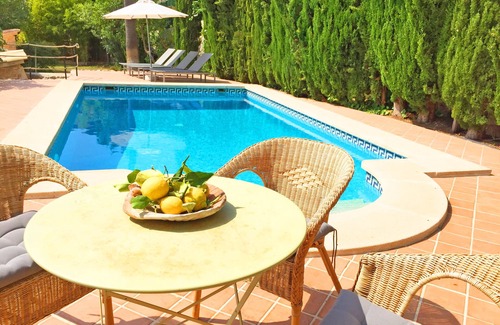 Fornalutx Casa | Casa romántica con piscina privada, A / C, BBQ, WiFi
