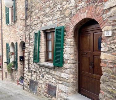Passignano sul Trasimeno Casa | Romantic Escape in Medioeval Passignano -Lake View