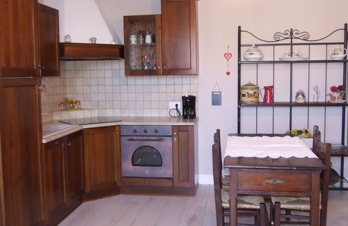 San Felice del Benaco Apartamento | Romántico y luminoso apartamento, ubicado en un pequeño paraíso en el lago de Garda