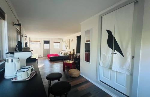 Anderson Cabaña | Romantic LAKEFRONT House with Private Dock-Golf Nearby