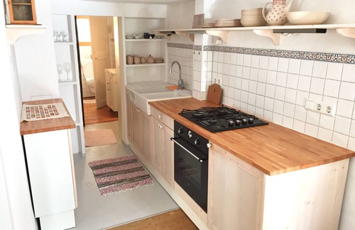 Herdern-Nord Apartamento | Romántico apartamento catalogado en Friburgo-Herdern en la plaza de la iglesia