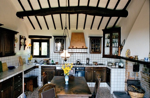 Passignano sul Trasimeno Apartamento | Romantic located vacation flat above the Trasimeno Lake