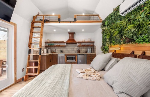 Wimberley Complejo | Romantic Luxury Retreat-hot/cold pool & sauna