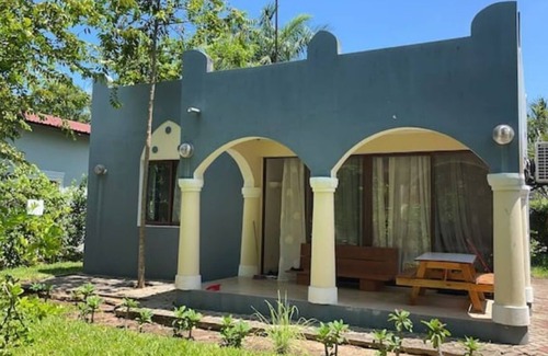 Kigamboni Casa | Romantic Mediterranean beach house- Entire home