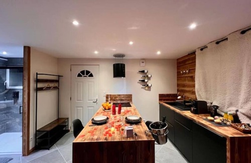 Chabottes Apartamento | Romantic mountain escape, private Jacuzzi.