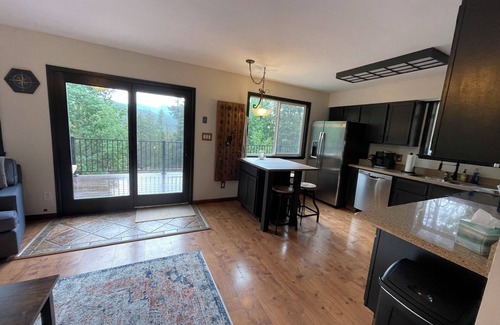 Shadow Mountain Cabina | Romantic mountain getaway or family escape. NEW HOT TUB!!