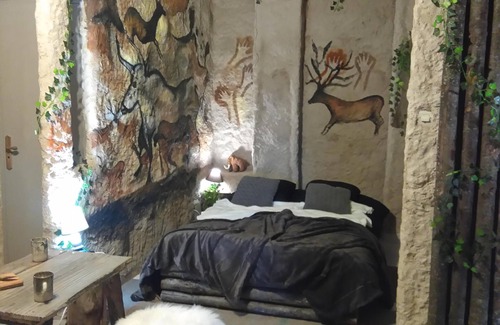 Saint-Genies Casa | AMOR NOCTURNO AMBIANCE PREHISTO SPA EN PERIGORD ENTRE SARLAT Y LASCAUX