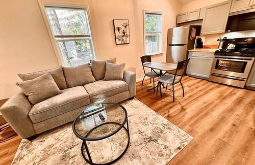 Port Royal Casa | Romantic Port Royal Retreat. Pets Yes!