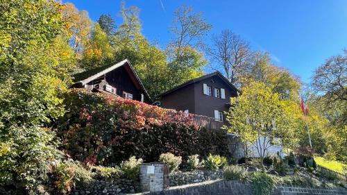 Lungern Chalet De Esquí | Romantic private superior Swiss Chalet with Hottub