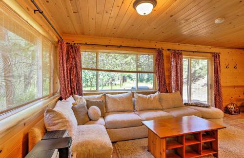 Winthrop Casa | Romantic Riverfront Cottage - 1 Mile to Winthrop!