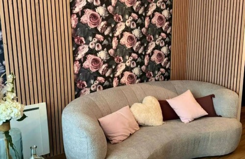 Bouxieres-aux-Dames Apartamento | Romantic room near Nancy