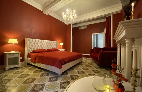 Estagel Cama Y Desayuno | Romantic Room&SPA in an 18th-century Mediterranean winegrower's house