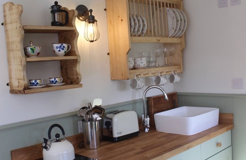 Camborne Casa | Romantic Shepherds hut not far From the Beach