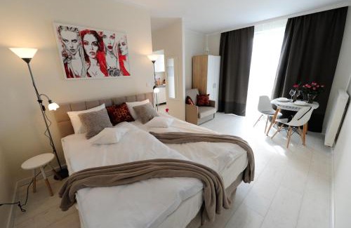 Czyzyny Apartamento | Romantic Sky Apartment- 15th floor