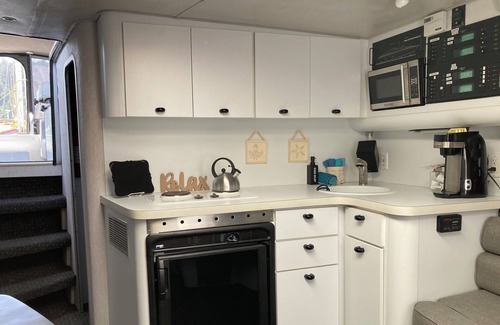 Coos Bay Alquiler De Eote | Romantic Small Yacht Oregon Coast Adventure…New Listing!