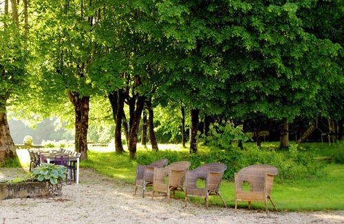Chalais Apartamento | Castillo vintage en Chaleix con piscina compartida