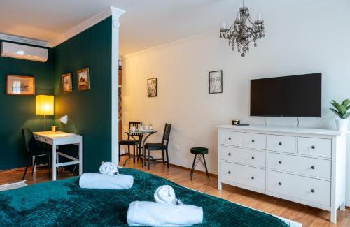Vizivaros Apartamento | Romantic Studio secret garden