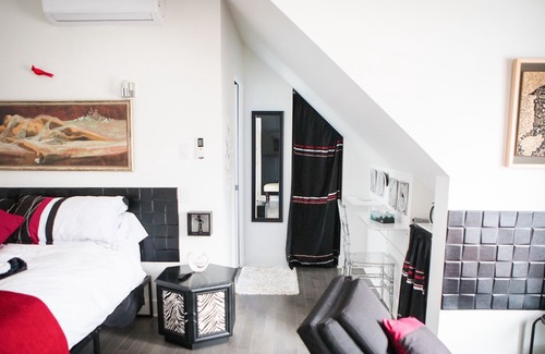 Shefford Cama Y Desayuno | Romantic Suite W/direct Access to hot tub & Stunning View of Bromont