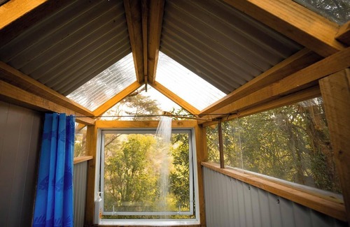 Aongatete Cabina | Romantic Tranquil Tui Treehouse