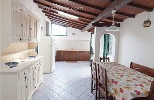 Marina di Pietrasanta Villa | VILLA ROMÁNTICA CON JARDÍN, BBQ, WI FI, AIRE ACONDICIONADO