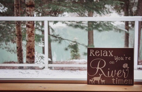 Clark Fork Cabina | Romántico Waterfront Shabby Chic Cabin en el río Clark Fork! #SwankyCabin