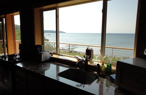 Gills Rock Cabaña | Suite romántica frente al mar con increíbles vistas al agua (cereza)