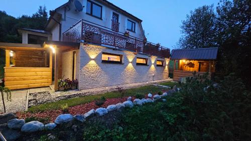 Zdiar Apartamento | Romantické ubytovanie Holiday House Daniela & Štúdio Júlia