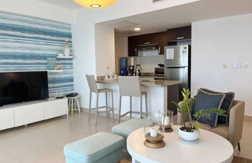 Guayacanes Apartamento | ROMANTICO APARTAMENTO FRENTE AL MAR CON VISTAS INCREIBLES!!
