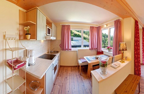 Sankt Johann in Tirol Apartamento | Romantik Aparthotel Sonnleitn, Apartamento Sport